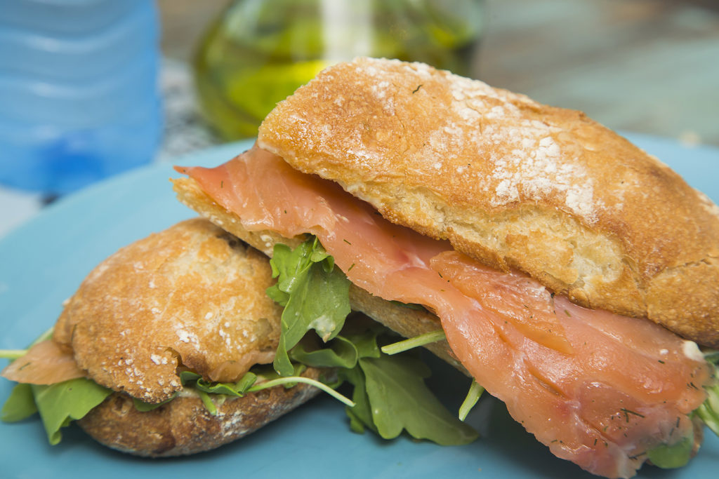 Bocadillo de salmón ahumado en Timesburg