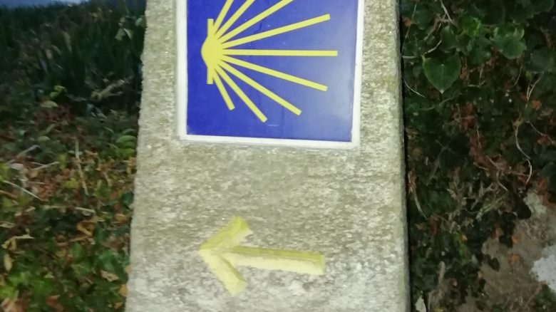 Dirección hacia el Camino de Santiago