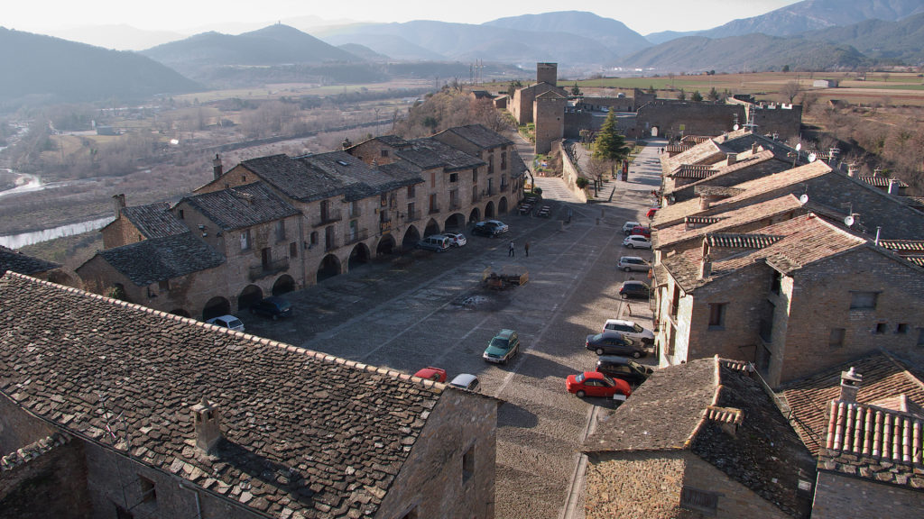 Plaza Mayor de Aínsa (Huesca)