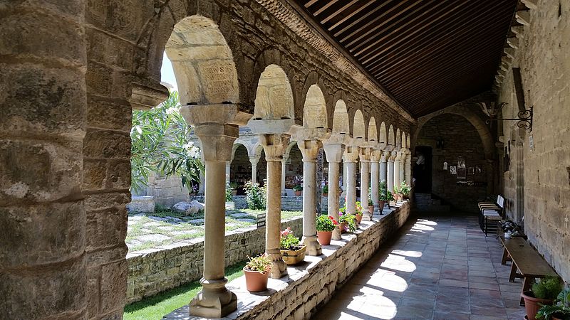 Claustro de Roda de Isábena