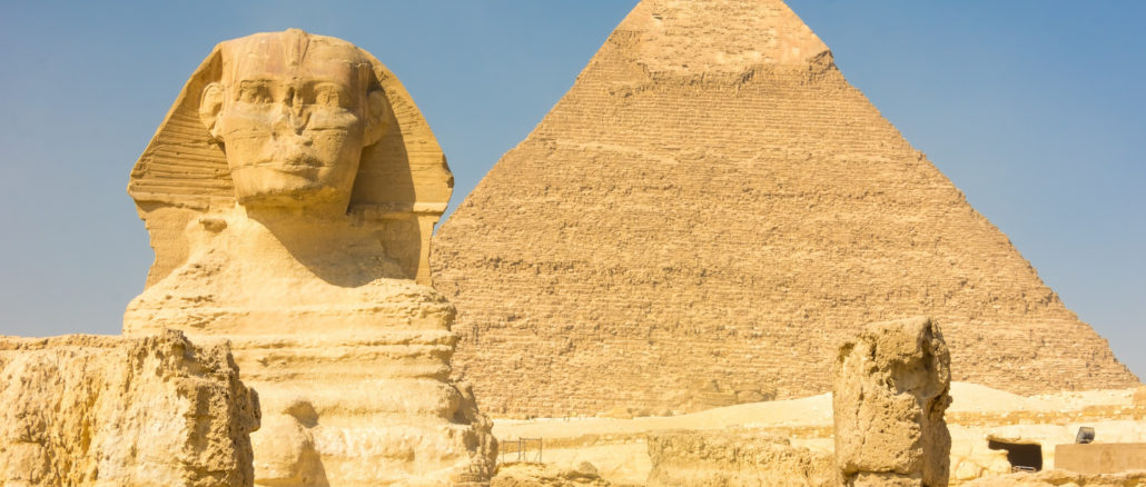 Pirámides y la Esfinge de Giza en Egipto