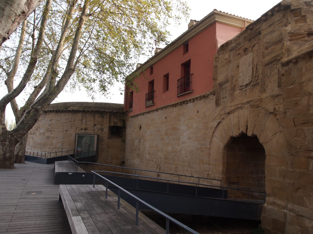 Muralla de Logroño Arco de Revellín 1