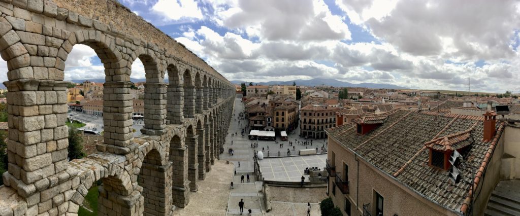 Vista del acueducto de Segovia