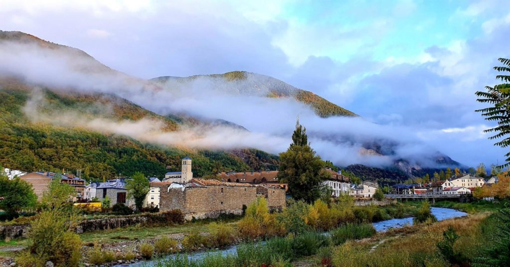 Amanecer en Biescas (Huesca, Aragón)