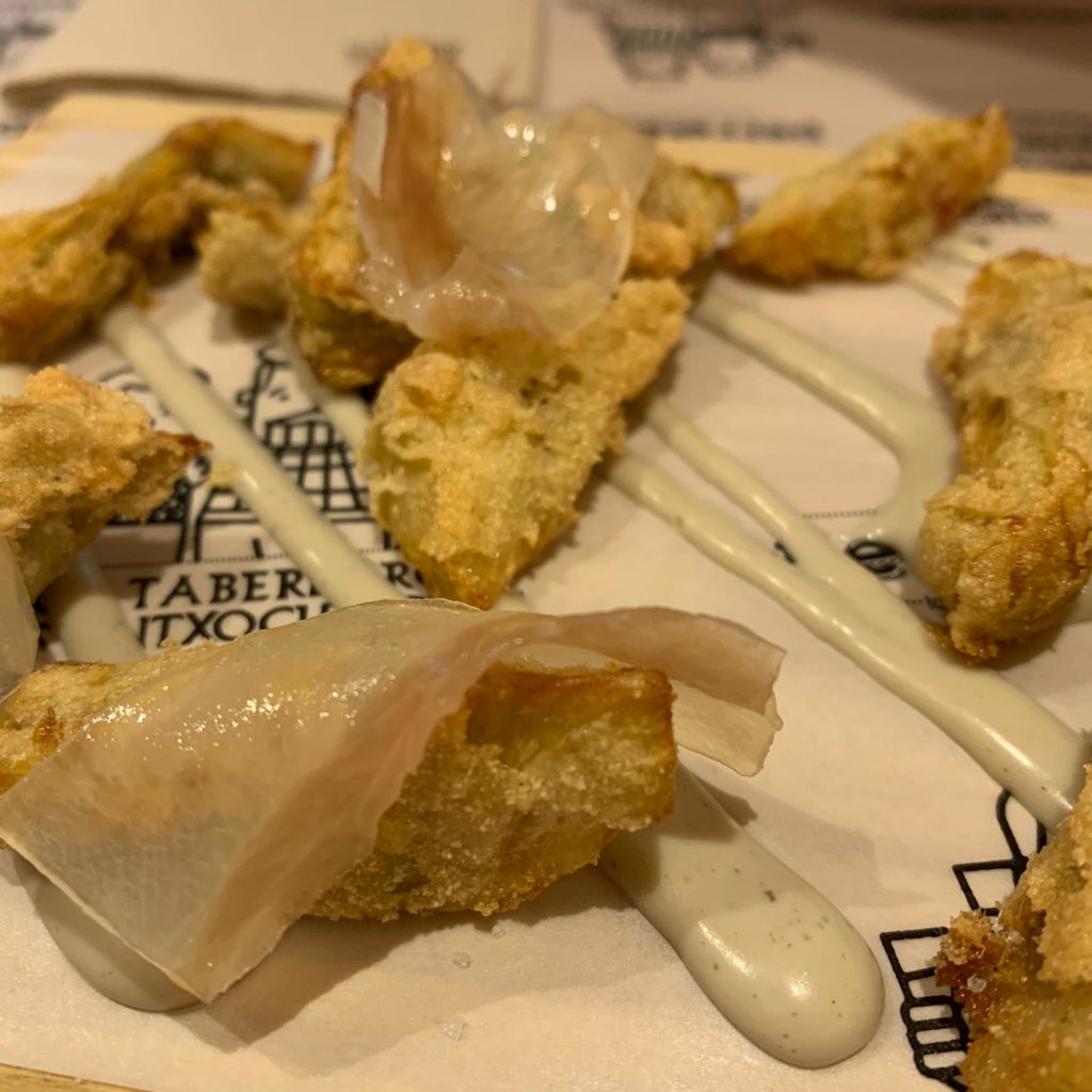 Alcachofas fritas (Taberna Perretxico, Madrid)