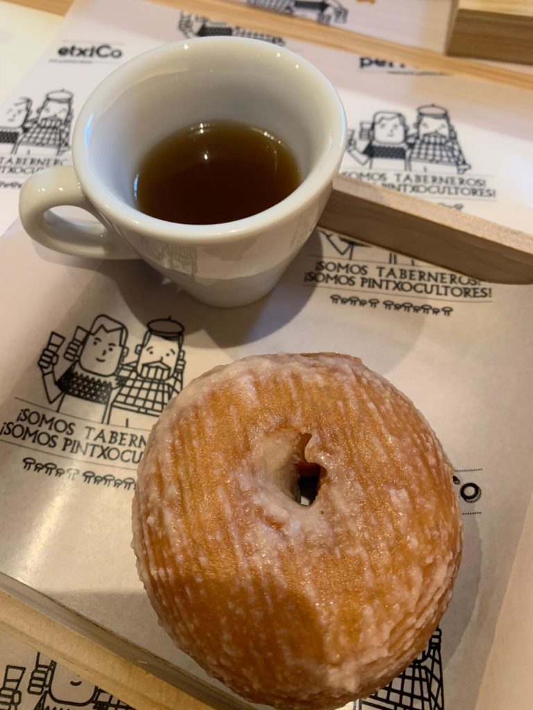 Donut de cocido vasco (Taberna Perretxico, Madrid)