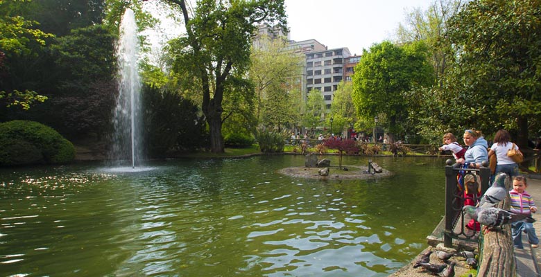 Campo de San Francisco (Oviedo, Asturias)