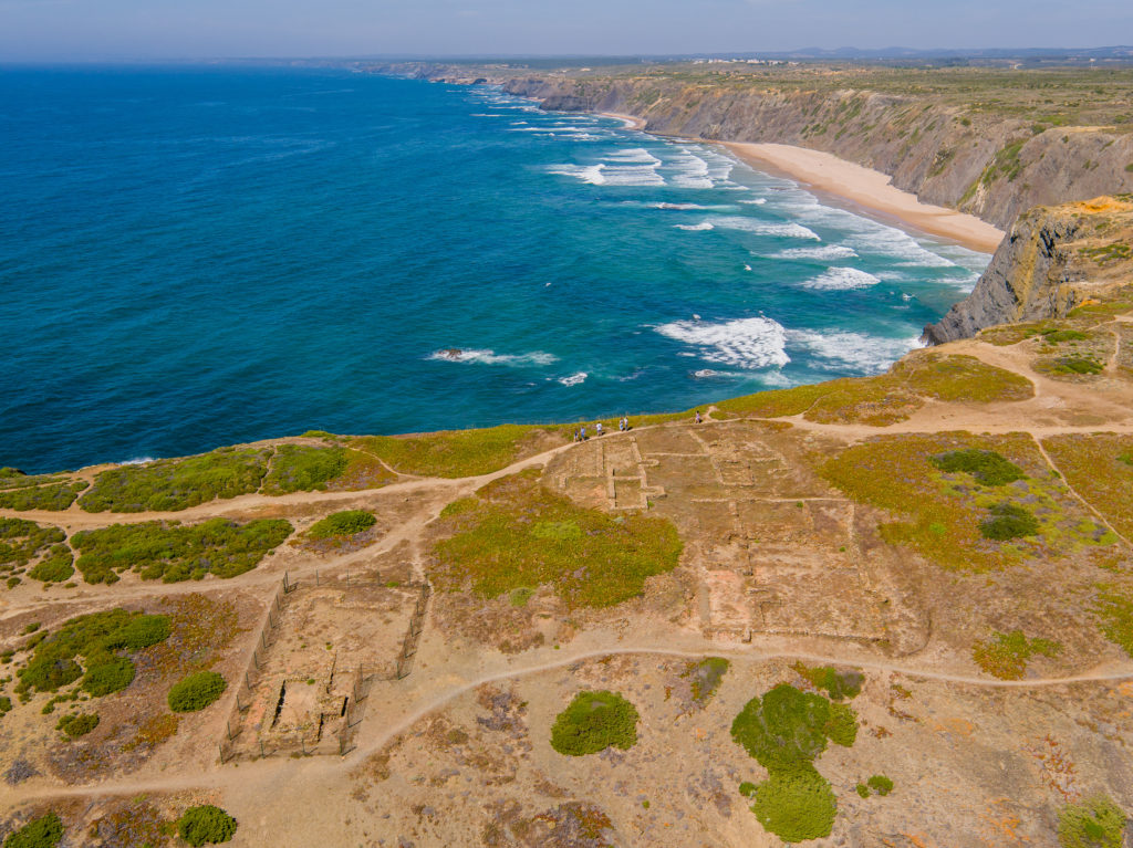 Ribat da Arrifana Creditos Algarve visto do Ar