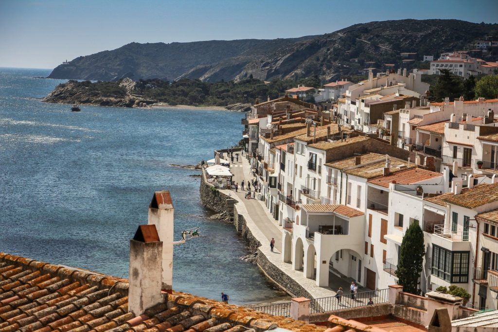 cadaques Imagen de Joaquin Aranoa en Pixabay