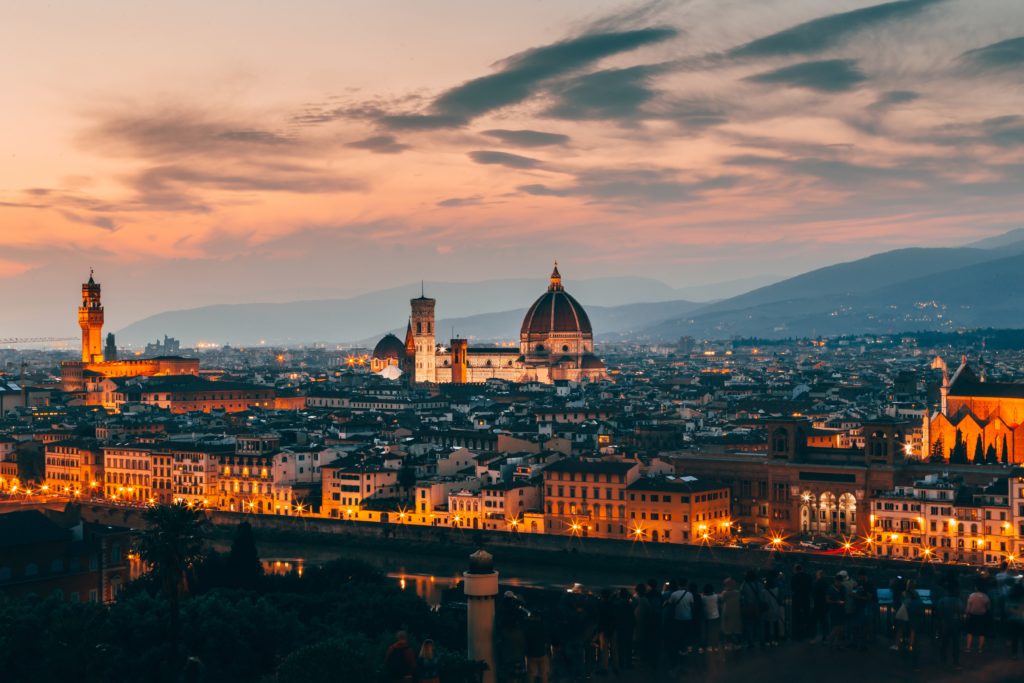 Vista de Florencia anocheciendo