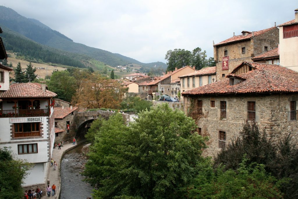 potes 2007814 1920 1