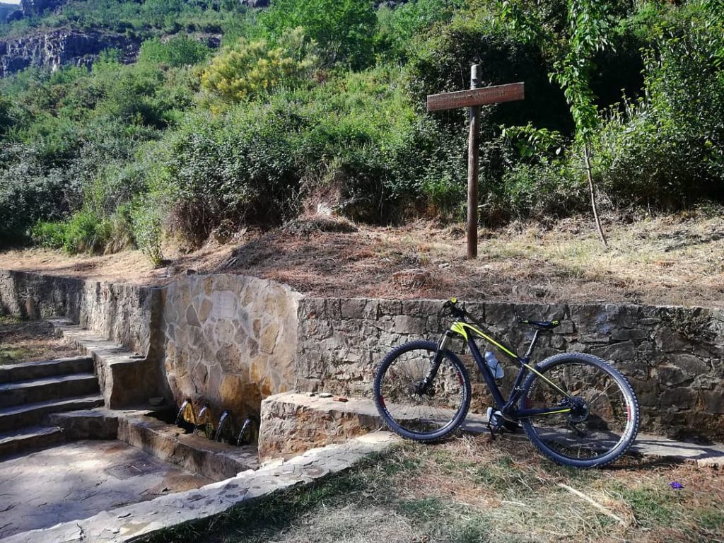 Bici de montaña en la sierra de Chiva