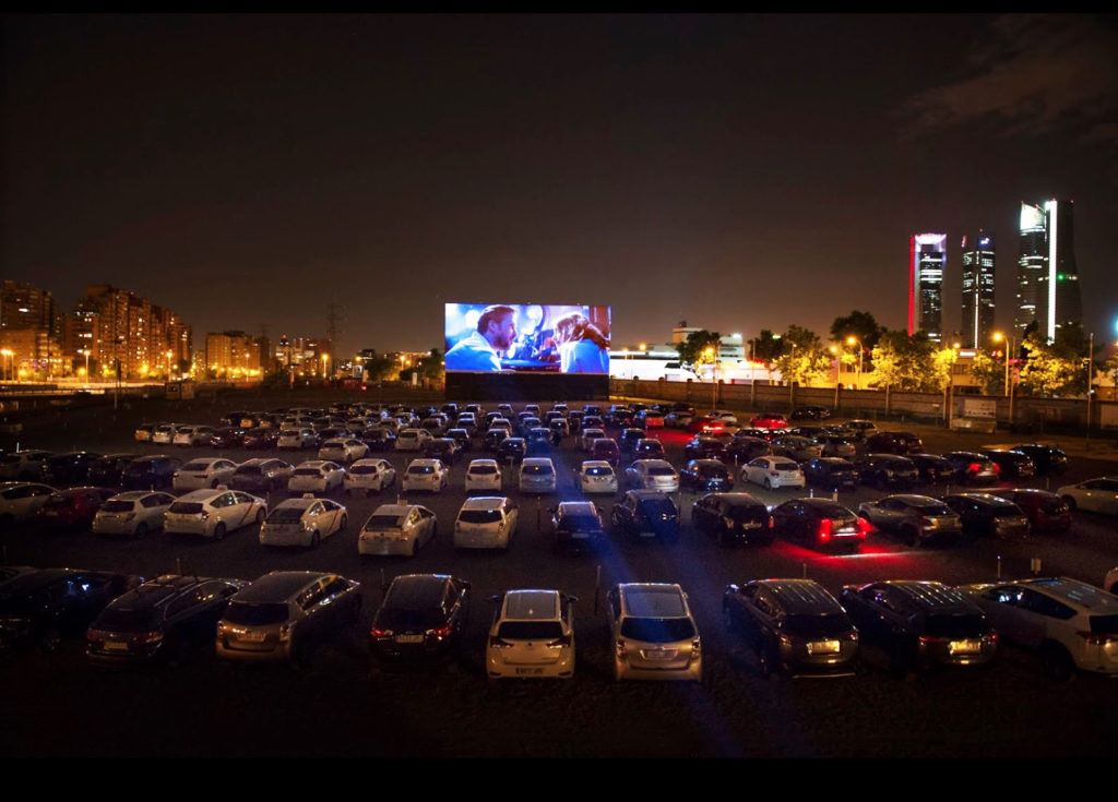 Ir al cine sin salir del coche