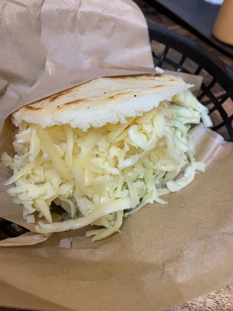 Arepa con queso