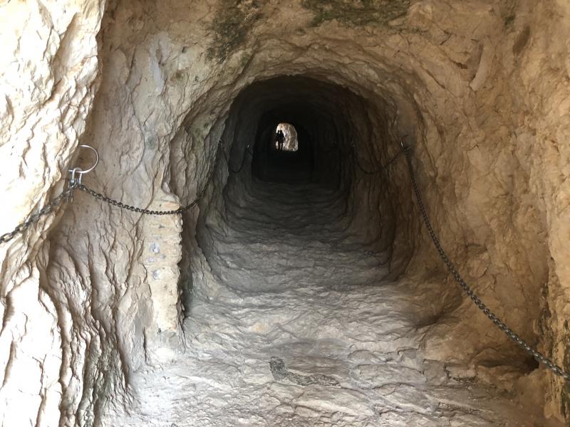 Túnel en el Peñón de Ifach (Calpe)