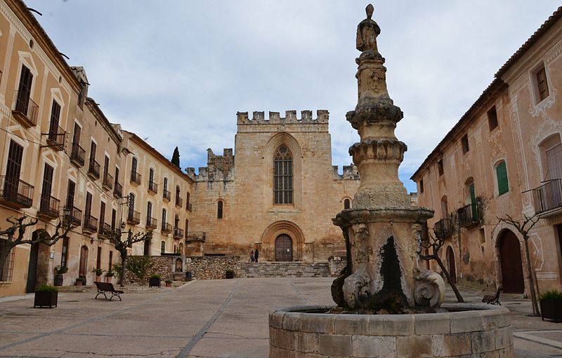 Font de Sant Bernat Calb├│ Santes Creus Aiguamurcia Alt Camp MARIA ROSA FERRE WikimediaCommons