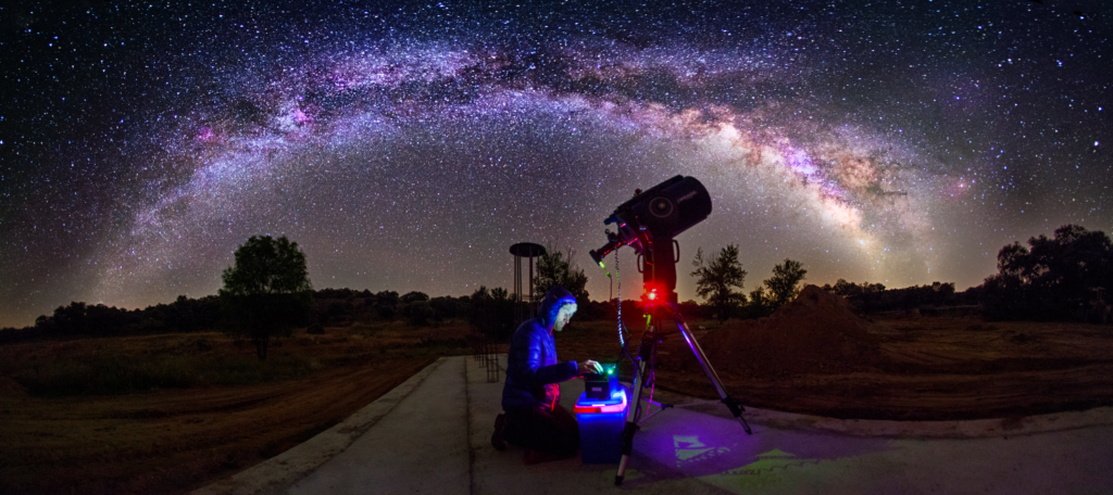 Mirar las estrellas desde la Finca El Cortiñal (Cáceres) Ruralka