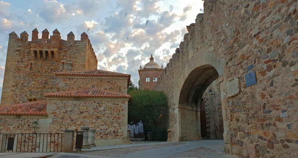 Arco de la Estrella (Cáceres)