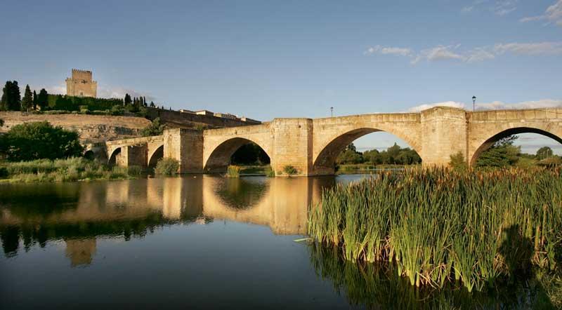 Río Águeda a su paso por Ciudad Rodrigo