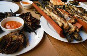 Calçots en el restaurante Balmes-Rosselló (Barcelona)