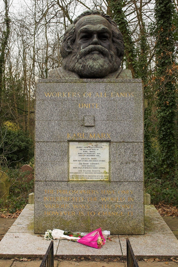 Tumba de Karl Marx en Londres
