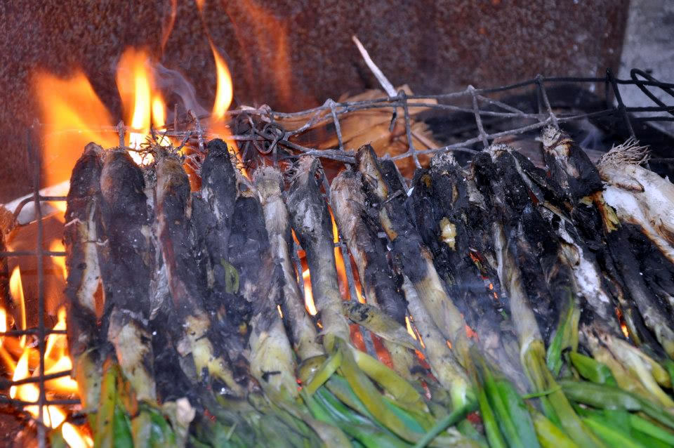 Calçots en el restaurante Nou Can Martí (Barcelona)