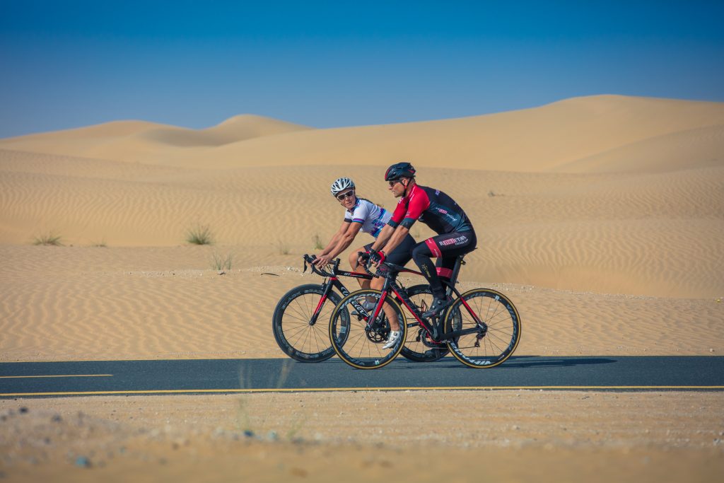 Pista de Al Qudra, en el desierto de Dubái