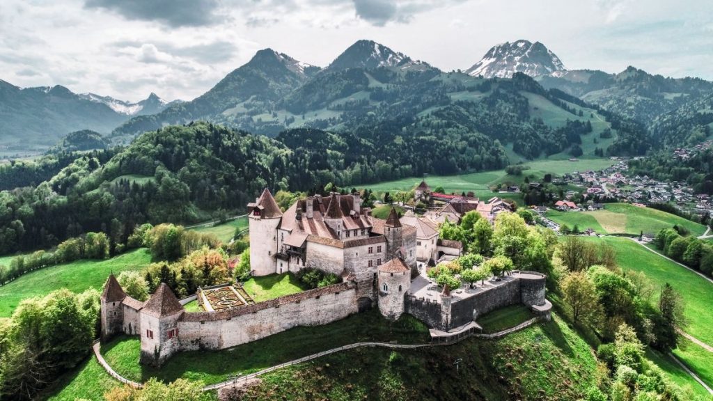 Vista del castillo de Gruyères