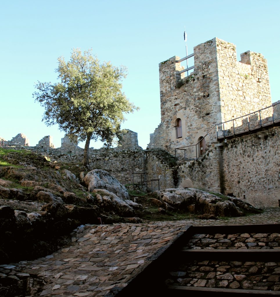 Castillo de cornatel