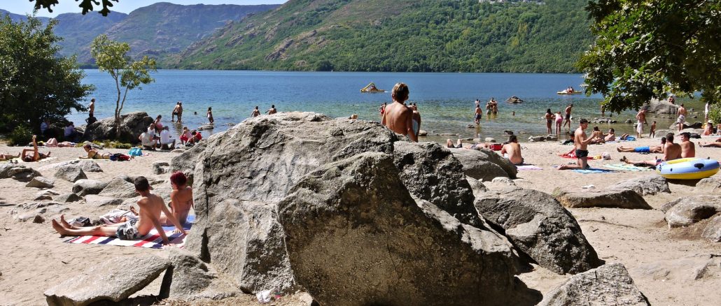 7 lagos y pantanos de España donde podrás darte el primer chapuzón del verano 1 Lago de Sanabria