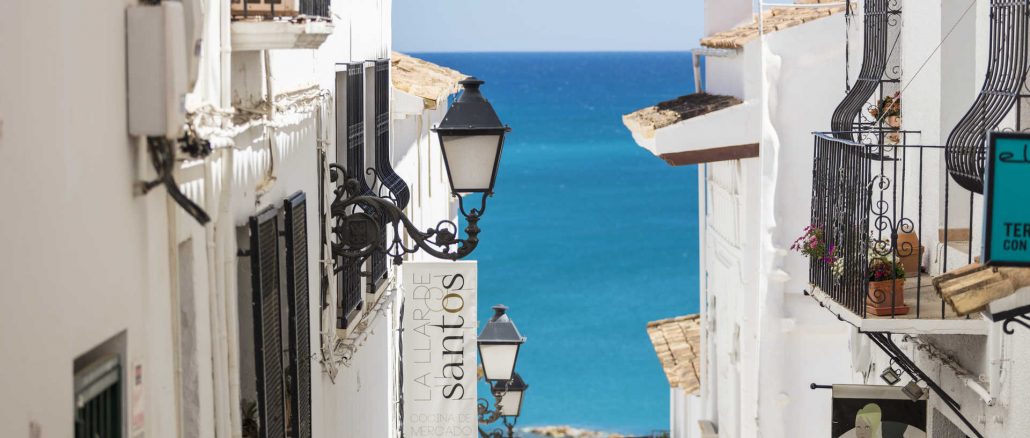 ¿Qué hacer en Altea con niños? Playas, gastronomía y el encanto de la zona medieval 1 Vistas al Mediterráneo desde Altea