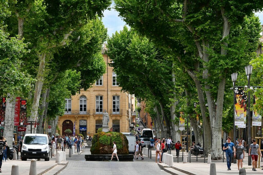 2016 Aix en Provence Le cours Mirabeau