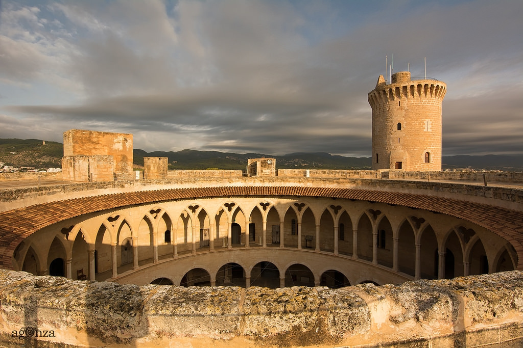 castillo de bellver Agonza