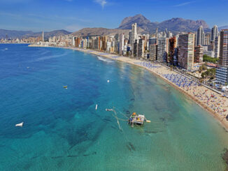 Qué ver y hacer en Benidorm: playas, parques temáticos, gastronomía... 1 Benidorm
