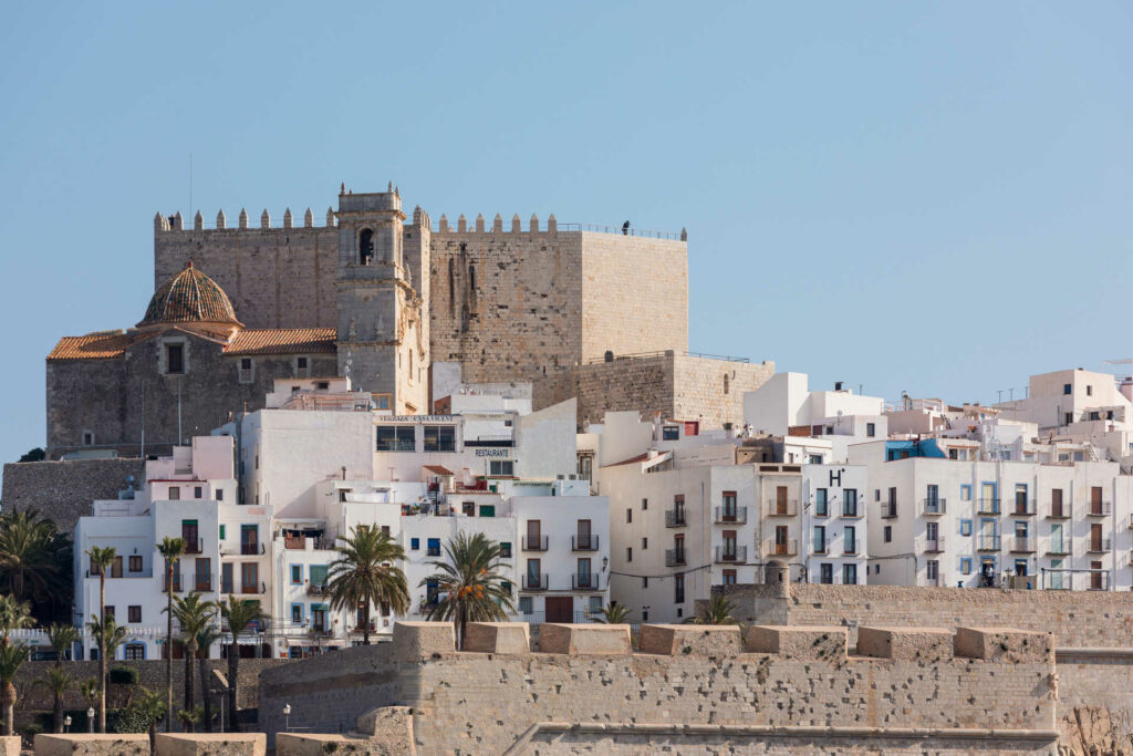 Peñíscola (Castellón) y su imponente castillo