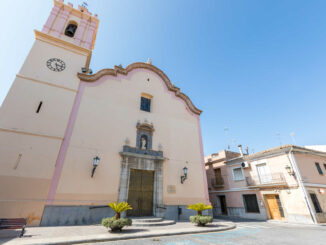 5 cosas que ver y hacer en Canet d'en Berenguer (Valencia), destino con esencia mediterránea 1 Iglesia San Pedro de Canet d'en Berenguer (Valencia). GVA