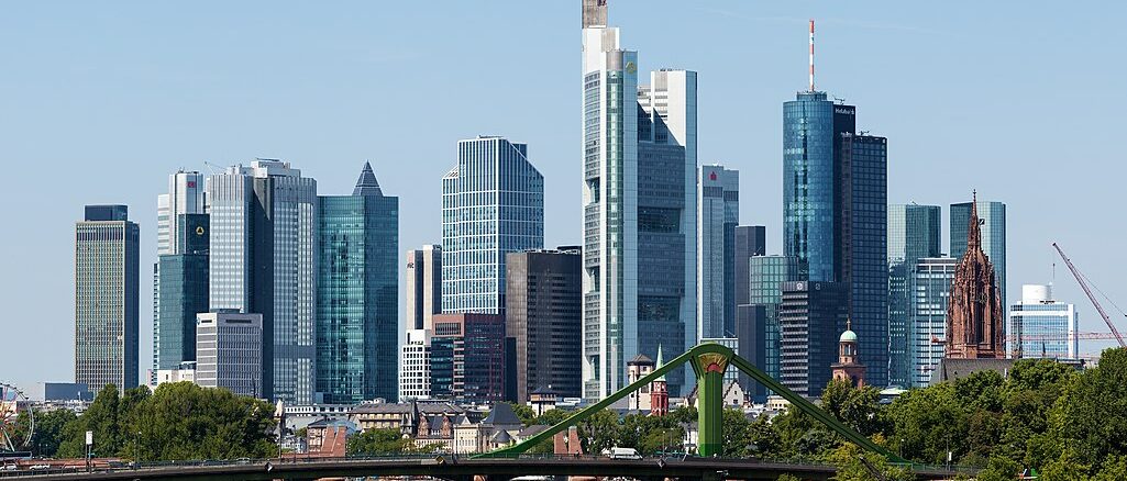 Qué ver en Frankfurt, ciudad de negocios y rascacielos 18 Skyline de Frankfurt