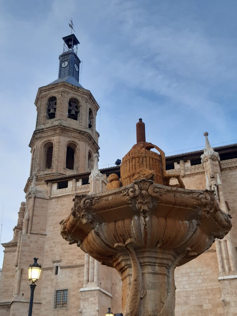 Plaza de Espana 768x1024 1