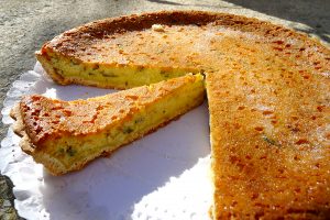 Flaó, postre emblemático de Ibiza que se elabora con queso y hierbabuena