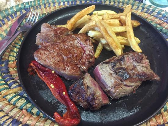 Un plato de carne del restaurante Avenida (Navaluenga). Autor: Tripadvisor.