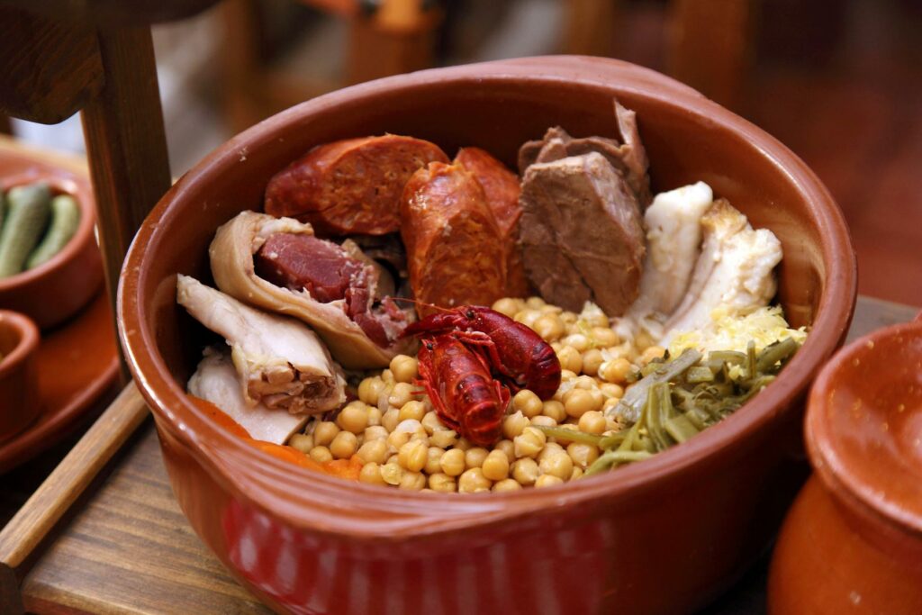 Comida madrileña en El Bodegón (Restaurante del Parador de Chinchón).