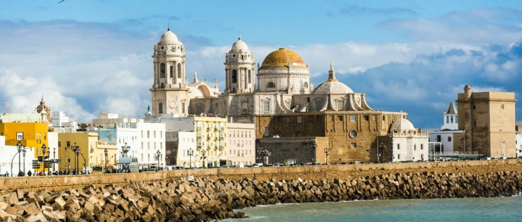 Catedral. Turismo de Cádiz.