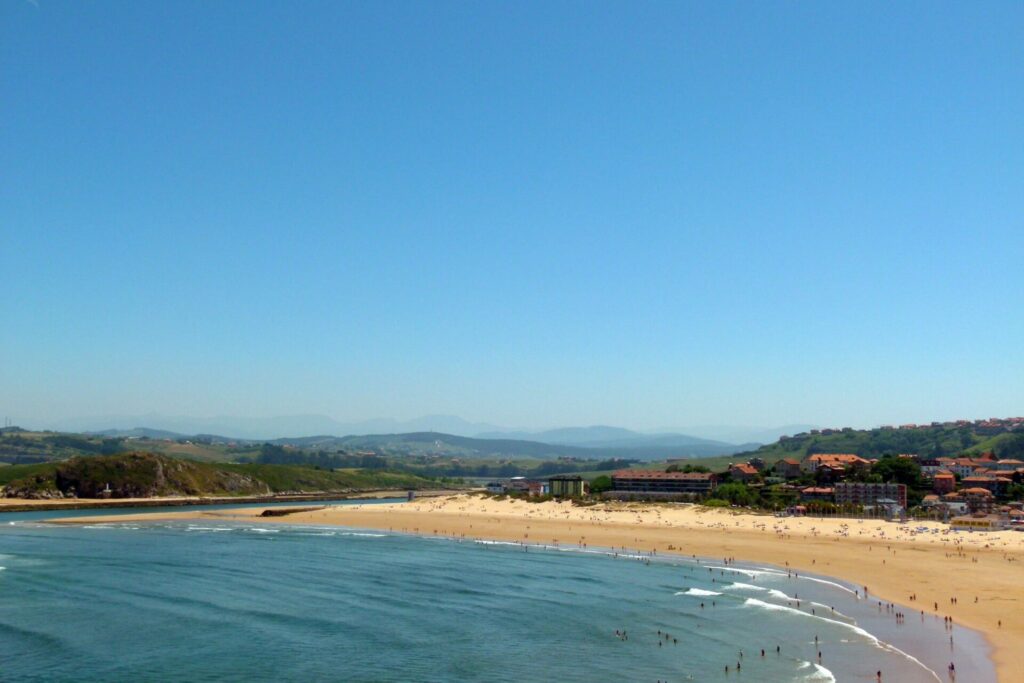 Playa de La Concha. Turismo de Suances.