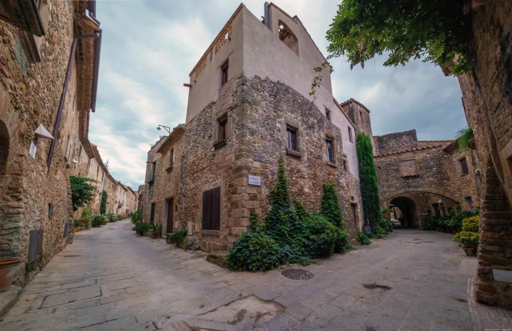 Monells (Girona). Autor: Jordi Renart.