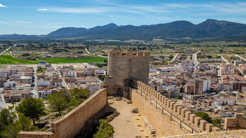 Vista de Castalla y su castillo. GVA.