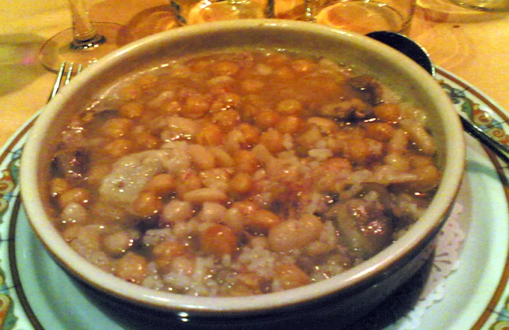 Olla de San Anton. wikimedia