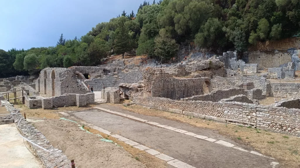 Albania de sur a norte: playa, yacimientos, gastronomía y mucho más 5 Butrinto panoramica