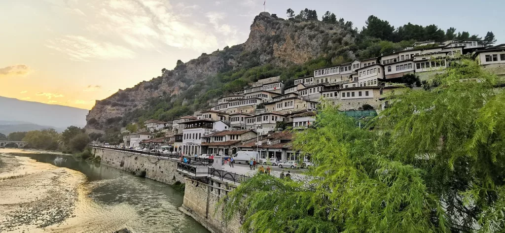 Albania de sur a norte: playa, yacimientos, gastronomía y mucho más 2 albania 5214194 1280