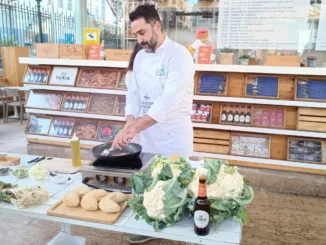 El bocadillo que recupera el ‘blanquet’ valenciano 1 El chef en accion