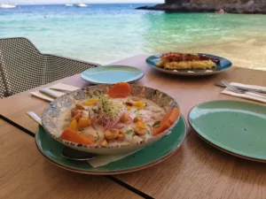 Dónde comer en Calvià: de chiringuitos de playa a restaurantes Michelin 2 Ceviche del restaurante Bugambilia (Calvià). Imagen: SQV